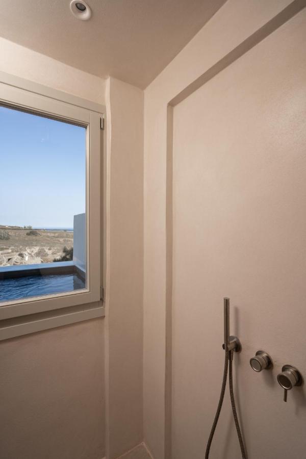 Acanthus Oia-Private Hot Tub Suites Exterior photo